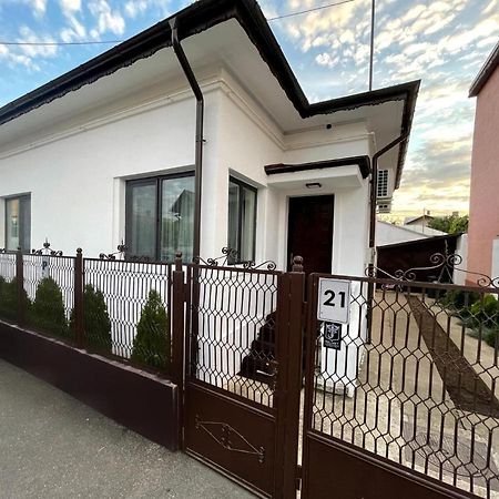 Premier Rooms Ploieşti Kültér fotó