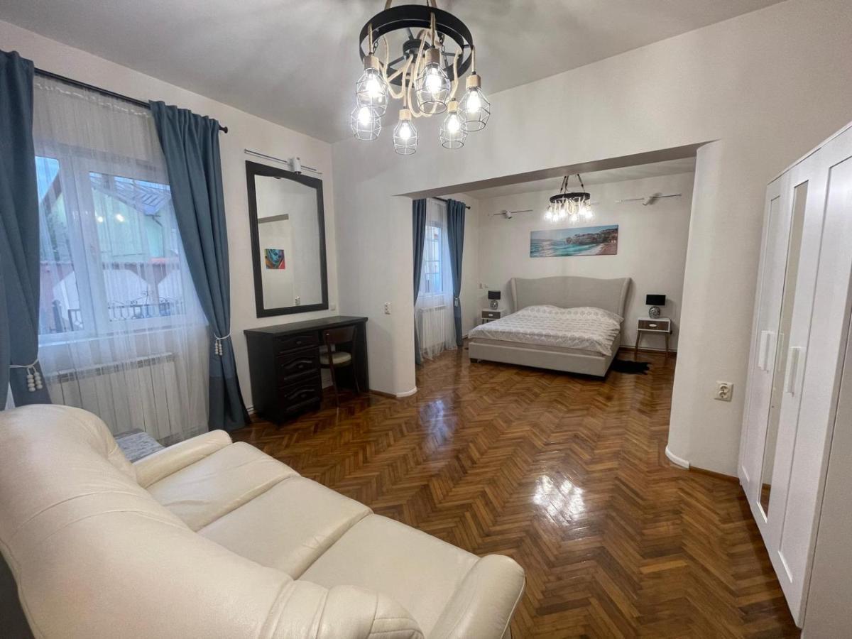 Premier Rooms Ploieşti Kültér fotó